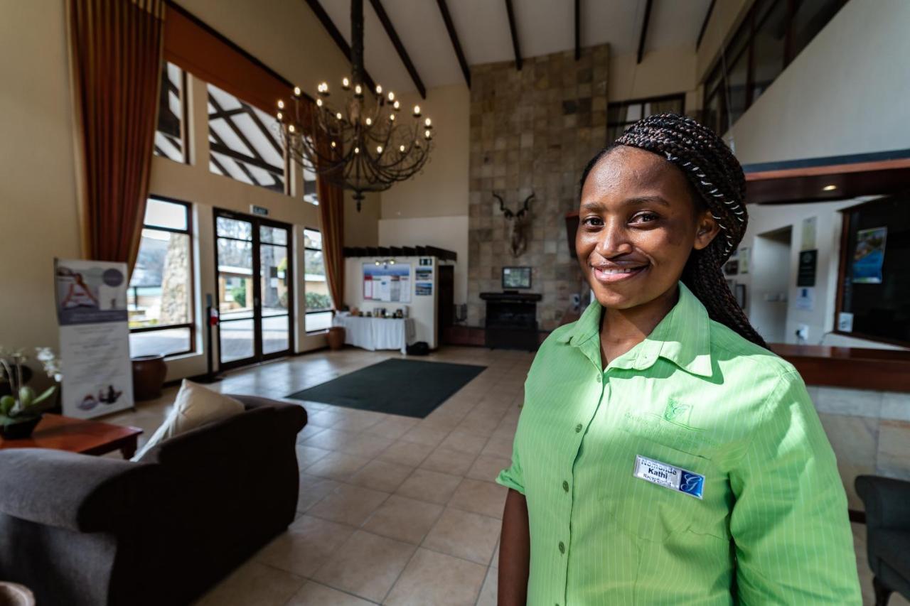 Gooderson Drakensberg Gardens Golf & Spa Resort Esterno foto